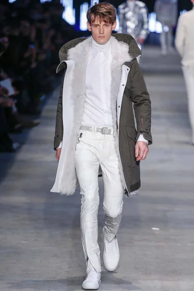 Look 35